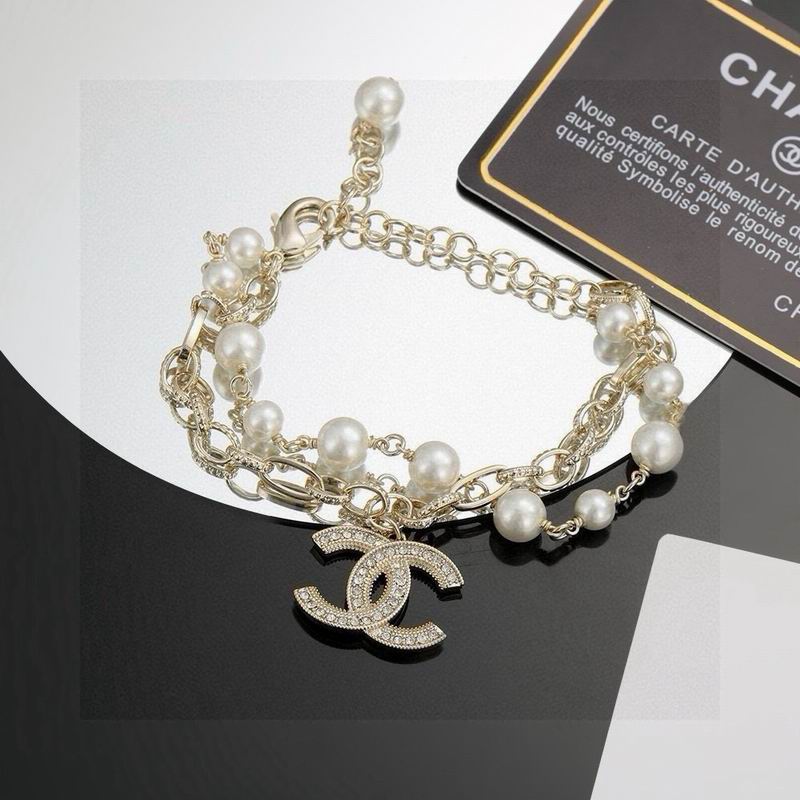 Chanel Bracelet 03yxs58
